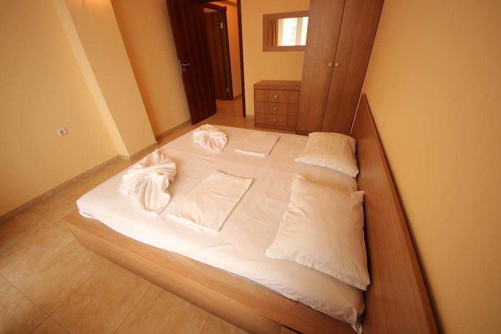 Menada Sea Regal Apartments Slăntjev Brjag Rum bild