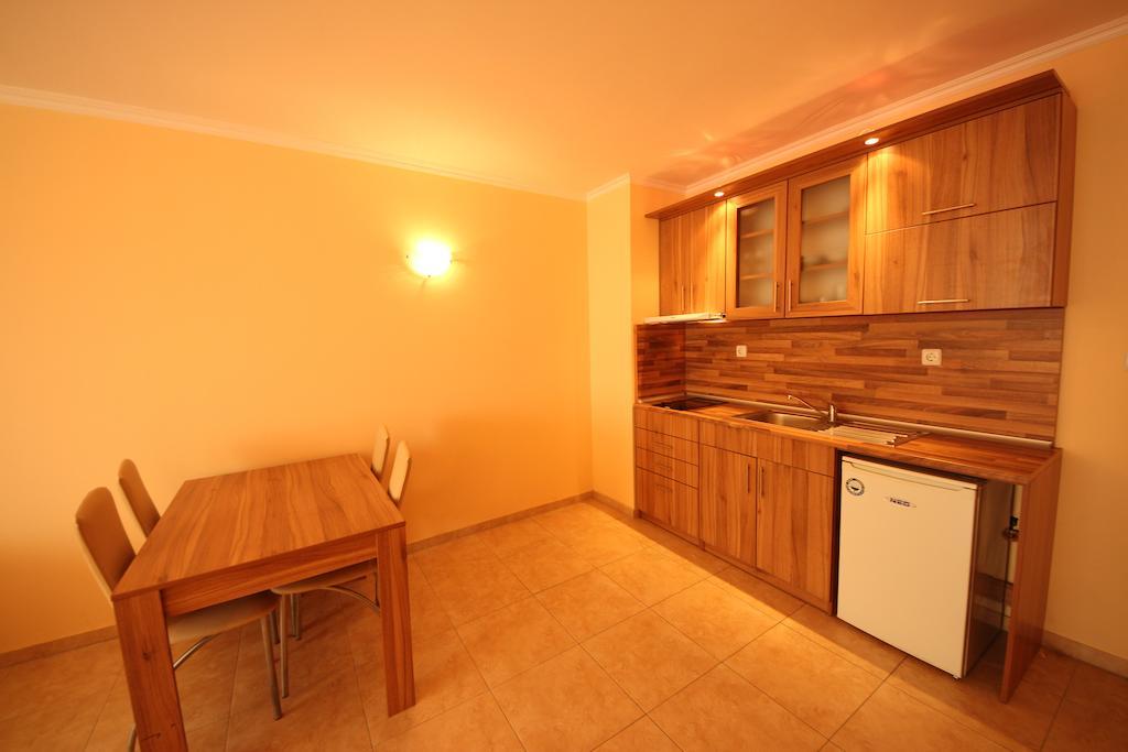 Menada Sea Regal Apartments Slăntjev Brjag Rum bild