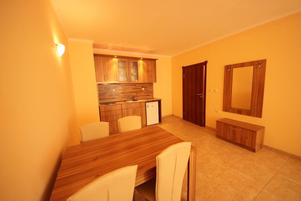 Menada Sea Regal Apartments Slăntjev Brjag Rum bild