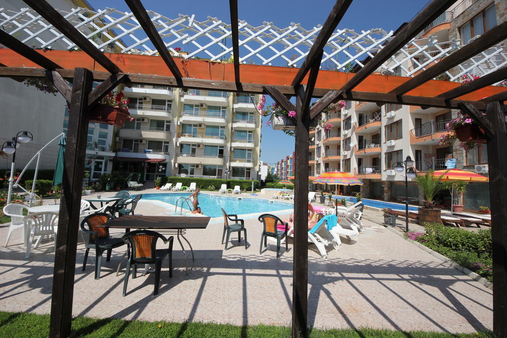 Menada Sea Regal Apartments Slăntjev Brjag Exteriör bild